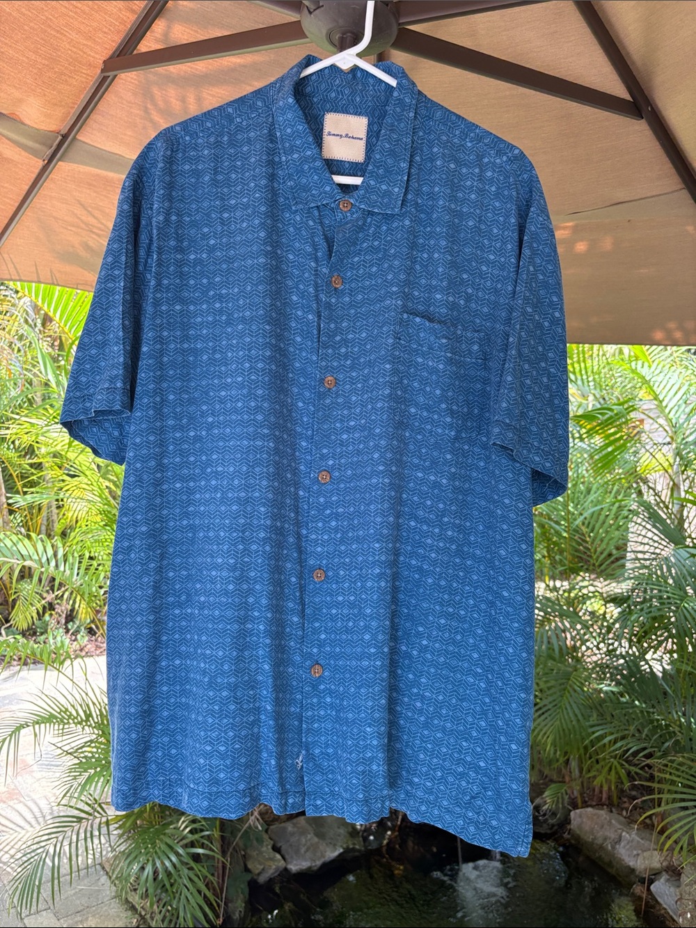 Tommy Bahama Blue Short-Sleeve Camp Shirt with Subtle Geo Print